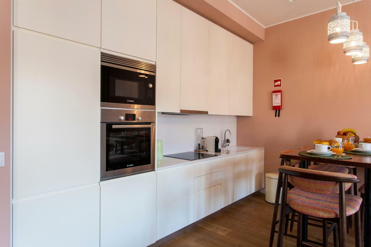 Joivy Sublime 2Br Apt On Restauradores Square Nearby Rossio Station Lisboa Exterior foto